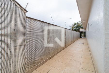 Casa à venda com 450m², 4 quartos e 8 vagas Casa à venda com 450m², 4 quartos e 8 vagasQuintal