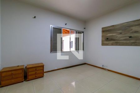 Casa à venda com 450m², 4 quartos e 8 vagas Casa à venda com 450m², 4 quartos e 8 vagasSuíte 1