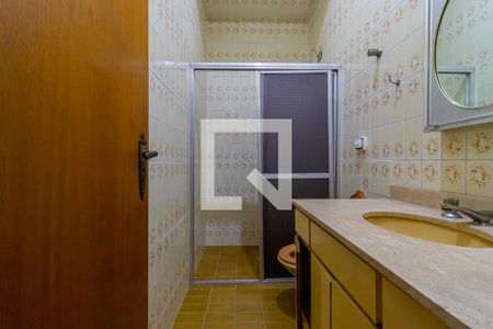 Casa à venda com 450m², 4 quartos e 8 vagas Casa à venda com 450m², 4 quartos e 8 vagasBanheiro