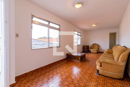 Casa à venda com 450m², 4 quartos e 8 vagas Casa à venda com 450m², 4 quartos e 8 vagasSalão