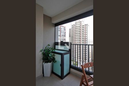 Varanda de kitnet/studio para alugar com 0 quarto, 24m² em Bela Vista, São Paulo