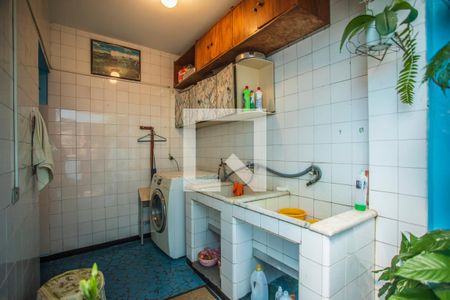 Casa à venda com 143m², 3 quartos e 1 vagaÁrea de Serviço