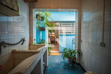 Casa à venda com 143m², 3 quartos e 1 vagaÁrea de Serviço