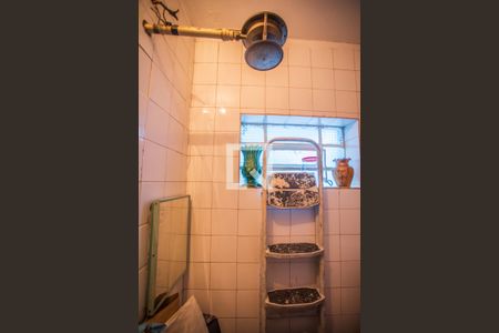 Casa à venda com 143m², 3 quartos e 1 vagaBanheiro de Serviço - Chuveiro