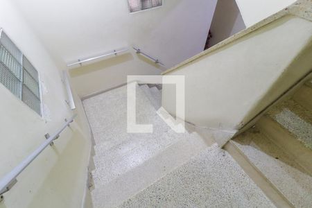 Apartamento à venda com 67m², 2 quartos e 1 vagaEscada