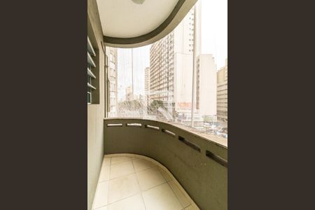 Varanda de kitnet/studio para alugar com 1 quarto, 28m² em República, São Paulo
