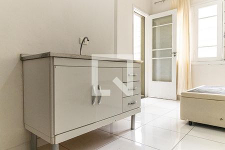 Studio para alugar com 28m², 1 quarto e sem vaga Studio para alugar com 28m², 1 quarto e sem vagaCozinha
