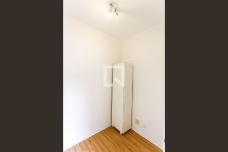 Apartamento à venda com 150m², 4 quartos e 3 vagas Apartamento à venda com 150m², 4 quartos e 3 vagasQuarto de Serviço