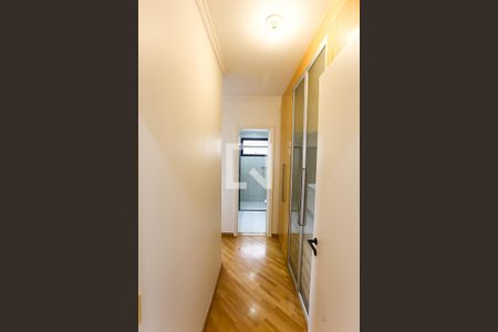 Apartamento à venda com 150m², 4 quartos e 3 vagas Apartamento à venda com 150m², 4 quartos e 3 vagasCorredor