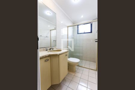 Apartamento à venda com 150m², 4 quartos e 3 vagas Apartamento à venda com 150m², 4 quartos e 3 vagasBanheiro