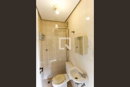 Apartamento à venda com 150m², 4 quartos e 3 vagas Apartamento à venda com 150m², 4 quartos e 3 vagasBanheiro de Serviço