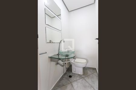 Apartamento à venda com 150m², 4 quartos e 3 vagas Apartamento à venda com 150m², 4 quartos e 3 vagasBanheiro