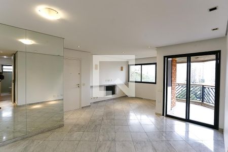 Apartamento à venda com 150m², 4 quartos e 3 vagas Apartamento à venda com 150m², 4 quartos e 3 vagasSala