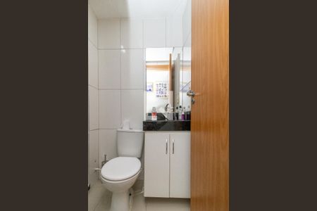 Apartamento à venda com 47m², 2 quartos e 1 vaga Apartamento à venda com 47m², 2 quartos e 1 vagaBanheiro