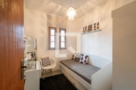 Casa à venda com 215m², 4 quartos e 3 vagas Casa à venda com 215m², 4 quartos e 3 vagasQuarto 3