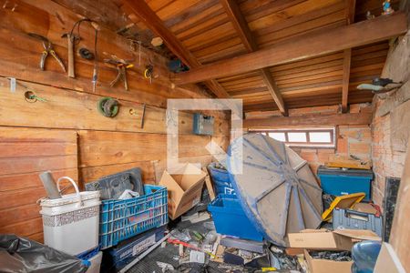 Casa à venda com 215m², 4 quartos e 3 vagas Casa à venda com 215m², 4 quartos e 3 vagasDepósito