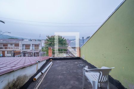 Casa à venda com 215m², 4 quartos e 3 vagas Casa à venda com 215m², 4 quartos e 3 vagasSacada