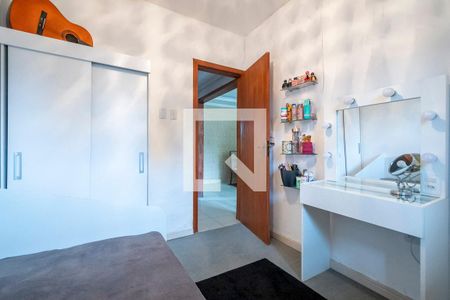 Casa à venda com 215m², 4 quartos e 3 vagas Casa à venda com 215m², 4 quartos e 3 vagasQuarto 3