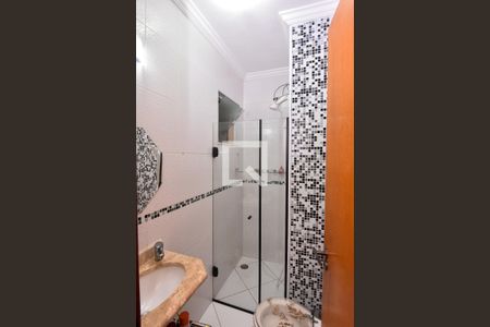 Casa à venda com 197m², 3 quartos e 2 vagasBanheiro