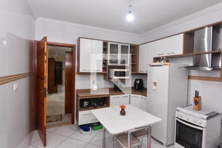 Casa à venda com 197m², 3 quartos e 2 vagasCozinha