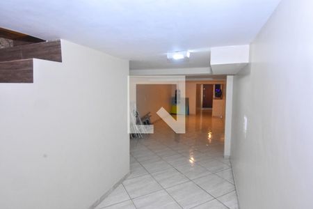 Casa à venda com 197m², 3 quartos e 2 vagasQuintal