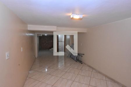 Casa à venda com 197m², 3 quartos e 2 vagasQuintal