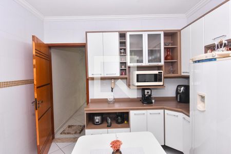Casa à venda com 197m², 3 quartos e 2 vagasCozinha