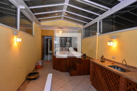 Casa à venda com 197m², 3 quartos e 2 vagasChurrasqueira