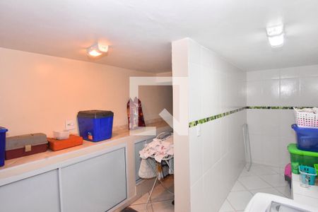 Casa à venda com 197m², 3 quartos e 2 vagasÁrea de Serviço