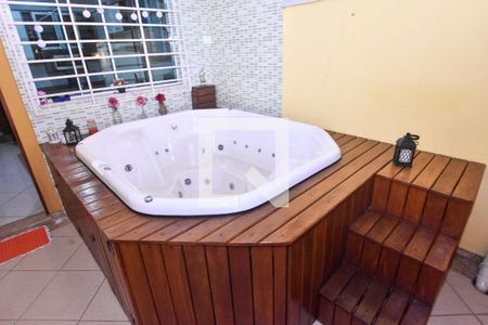 Casa à venda com 197m², 3 quartos e 2 vagasCozinha