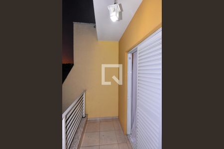 Casa à venda com 197m², 3 quartos e 2 vagasVaranda