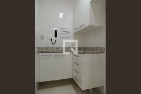 Apartamento à venda com 50m², 2 quartos e 1 vaga Apartamento à venda com 50m², 2 quartos e 1 vagaCozinha - Armários