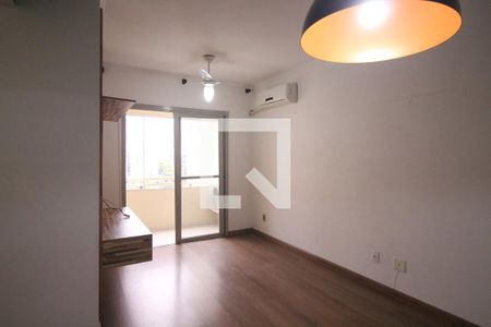 Sala de Apartamento com 2 quartos, 52m² Sítio do Mandaqui