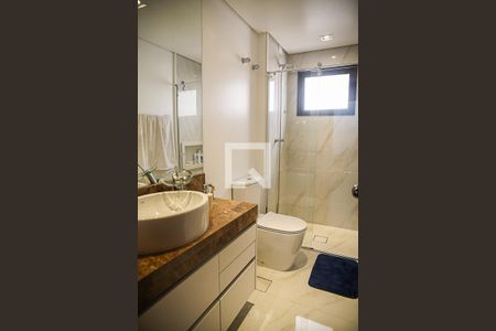 Apartamento à venda com 234m², 3 quartos e 3 vagasBanheiro social 