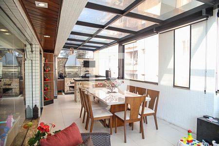 Apartamento à venda com 234m², 3 quartos e 3 vagasVaranda gourmet