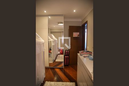 Apartamento à venda com 234m², 3 quartos e 3 vagasQuarto 