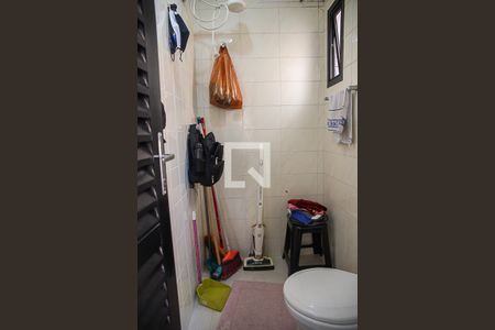 Apartamento à venda com 234m², 3 quartos e 3 vagasBanheiro de Serviço