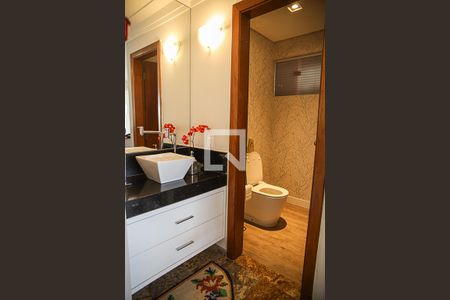 Apartamento à venda com 234m², 3 quartos e 3 vagasLavabo 