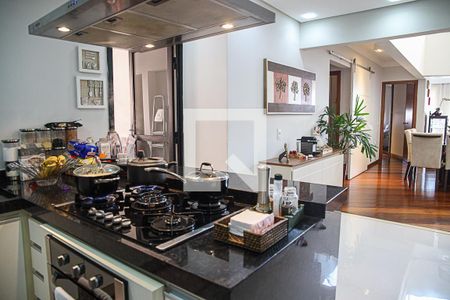 Apartamento à venda com 234m², 3 quartos e 3 vagasCozinha 