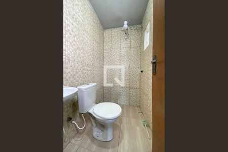 Banheiro de kitnet/studio para alugar com 1 quarto, 40m² em Scharlau, São Leopoldo