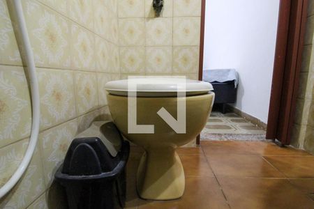 Casa de condomínio à venda com 115m², 5 quartos e 1 vaga Casa de condomínio à venda com 115m², 5 quartos e 1 vagaBanheiro da Suíte