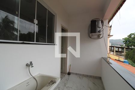 Casa à venda com 200m², 3 quartos e 1 vagaÁrea de serviço