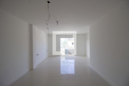 Suíte 1 de casa de condomínio para alugar com 3 quartos, 250m² em Recreio dos Bandeirantes, Rio de Janeiro