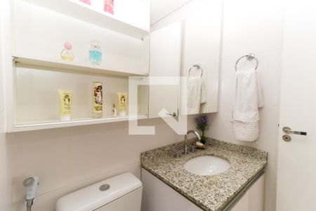 Apartamento à venda com 140m², 2 quartos e 1 vagaBanheiro da Suíte 2