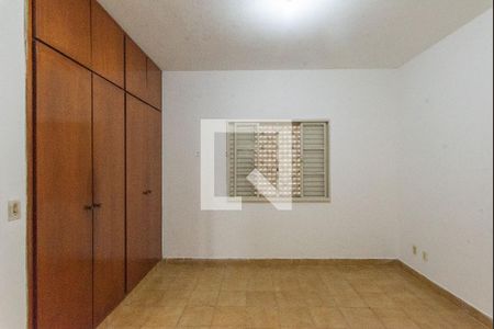 Casa à venda com 155m², 3 quartos e 5 vagasSuíte