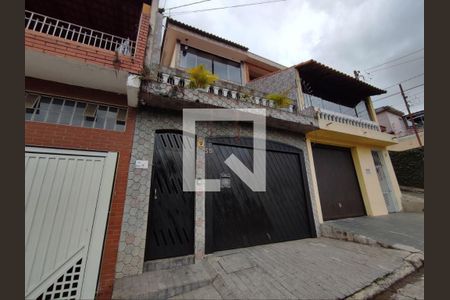 Casa à venda com 209m², 3 quartos e 1 vagaFachada