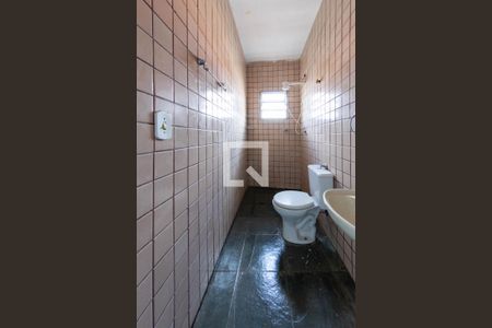 Banheiro de apartamento para alugar com 1 quarto, 42m² em Jardim Três Marias, São Paulo