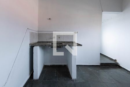 Cozinha de apartamento para alugar com 1 quarto, 42m² em Jardim Três Marias, São Paulo