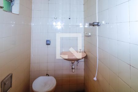 Casa à venda com 220m², 3 quartos e 2 vagasBanheiro de Serviço