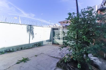 Casa à venda com 220m², 3 quartos e 2 vagasQuintal e Churrasqueira